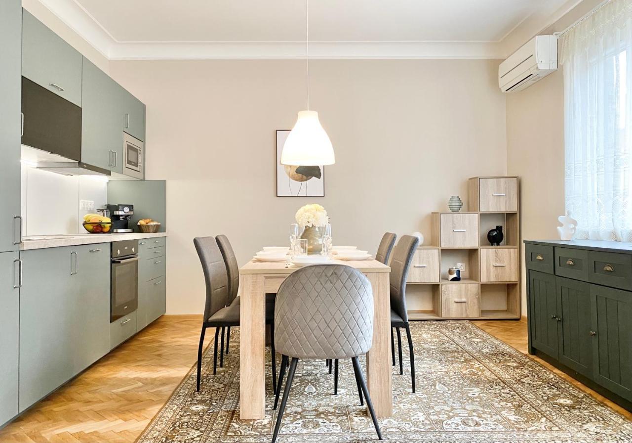 Top Centre Sofia Apartment For 6 Guests Экстерьер фото
