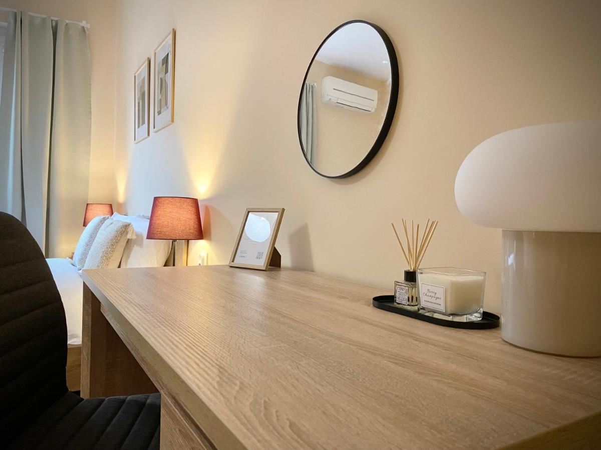 Top Centre Sofia Apartment For 6 Guests Экстерьер фото